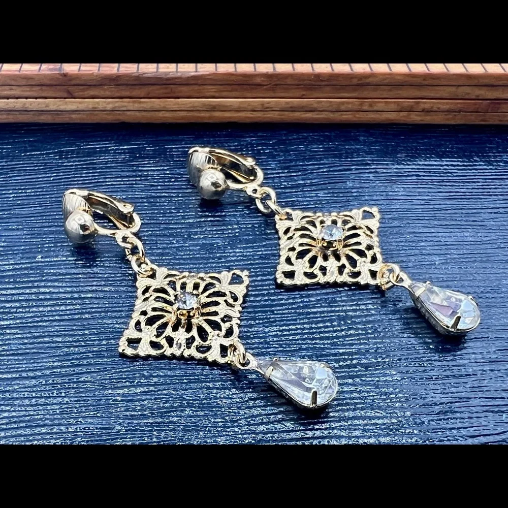 Vintage gold filigree clip on dangles simple drops rhinestones